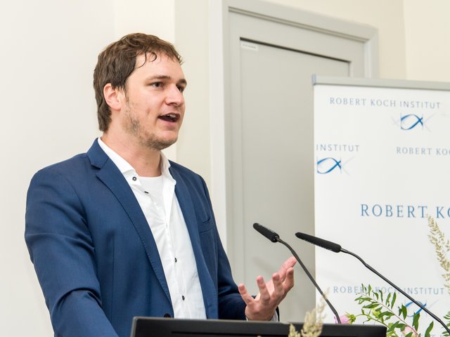 Dr. Benjamin Kuntz