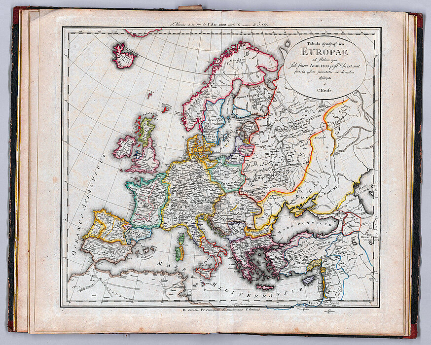 Atlas zur Übersicht der Geschichte aller Europaeischen Länder und Staaten.
