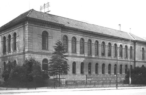 Historisches Foto vom ehemaligen Standort der Landesbibliothek Oldenburg am Damm.